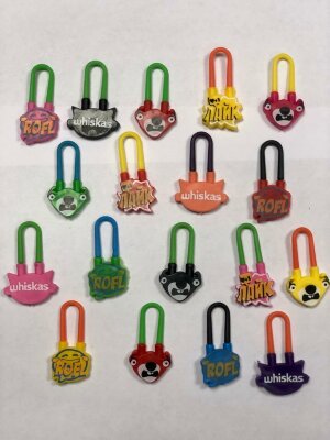 Игрушки для капсул 28 мм "Замочки Токеры"